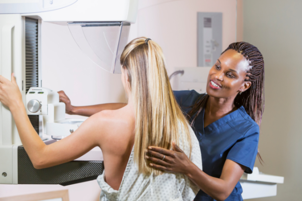 No contexto do Outubro Rosa, Vinicius Tadeu Sattin Rodrigues destaca como a mamografia pode deixar de ser apenas campanha e se tornar um compromisso anual com a saúde da mulher.